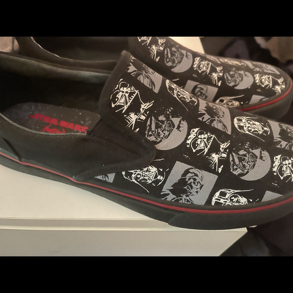 Darth Vader Slip-On Sketcher - image 2